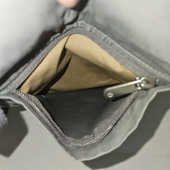 Fjallraven Pocket G-1000 Everyday Outdoor Travel Bag Purse Gray - Picture 5 of 14